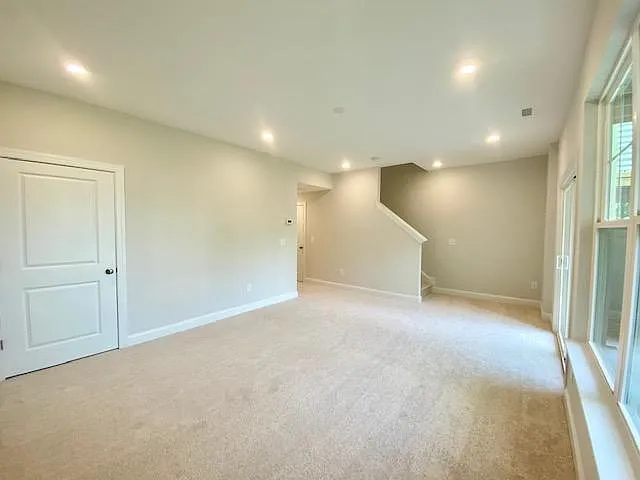 First level bonus room