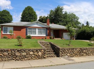 90 Trammell Ave, Canton, NC 28716