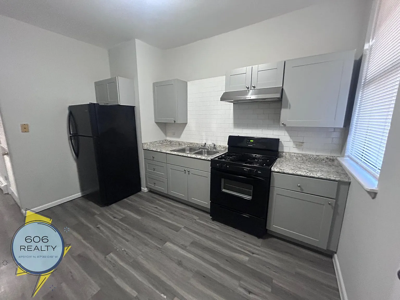 5850-58 S. King Drive — Photo 1