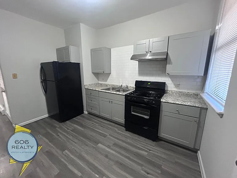 5850-58 S. King Drive — Photo 1