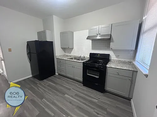 5850-58 S. King Drive Photo 1