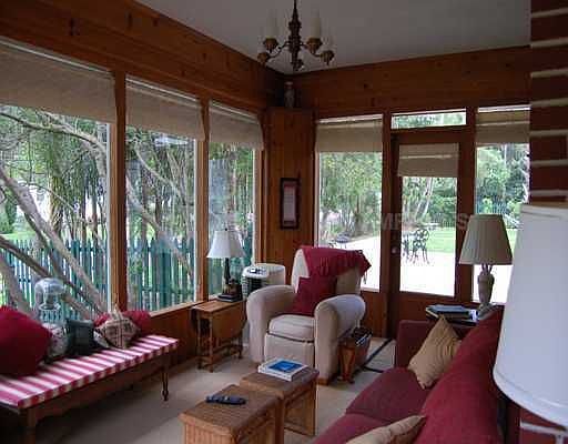 Wonderful sun room 