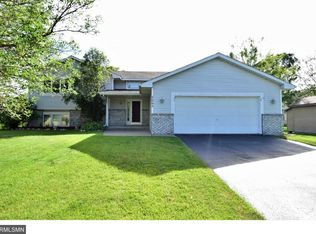5665 88th Crescent Cir N, Brooklyn Park, MN 55443
