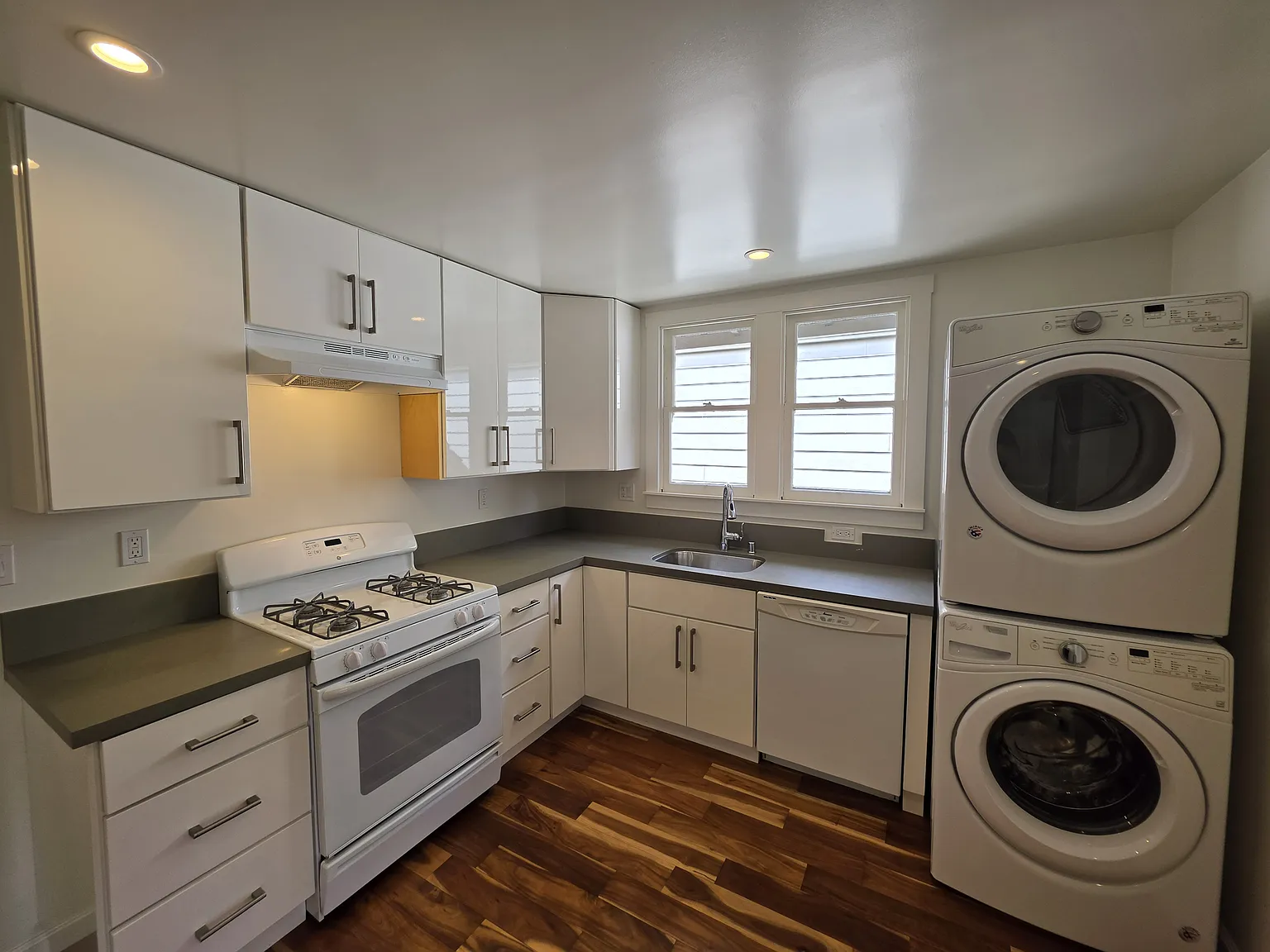 1 bed, 589 sqft, $2,895 — Photo 2