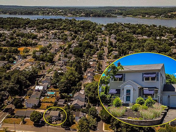 3rd image of 35 Hendrickson Place