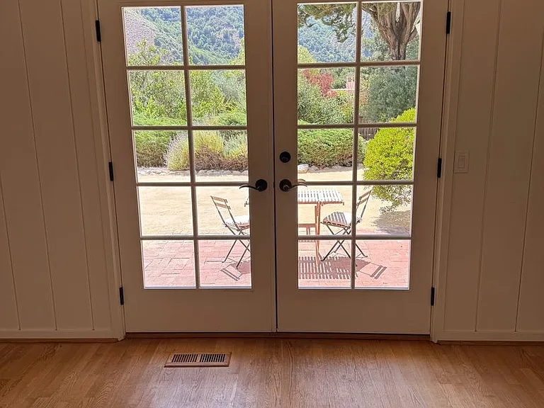 21 Village Dr — Photo 5