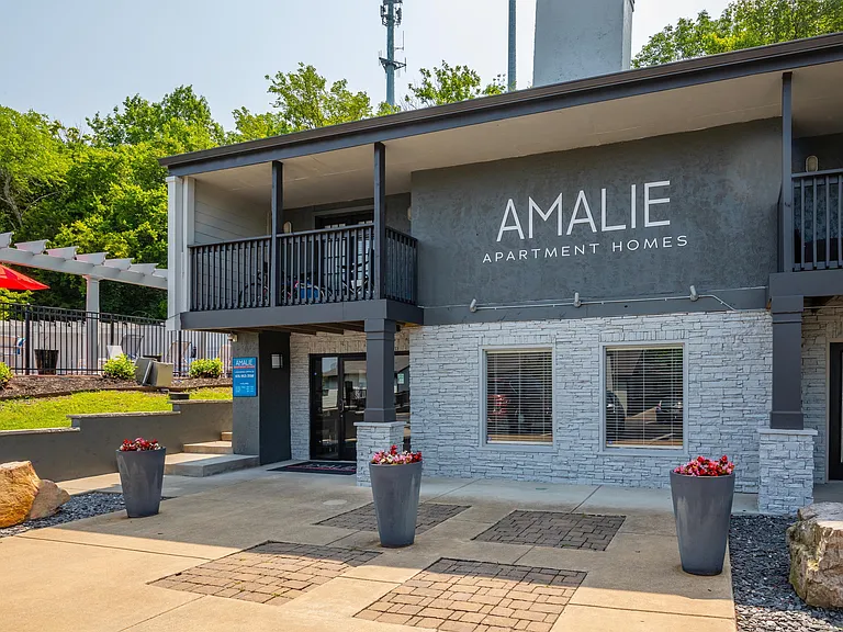 Leasing Office entrance
