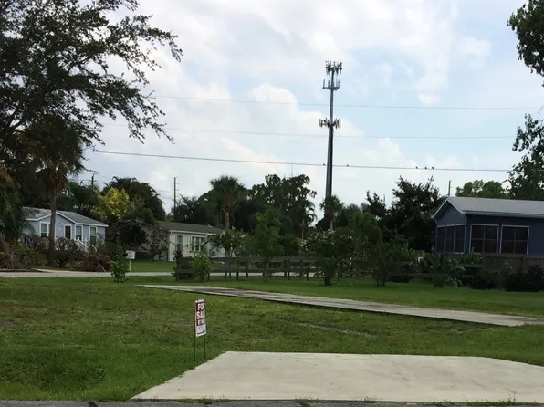 4666 SE Circle Way, Stuart, FL 34997