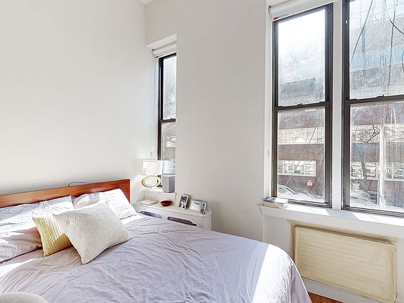 5th image of 323 W 75th St APT 1F