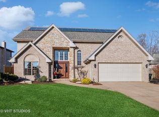 9910 W 57th St, Countryside, IL 60525