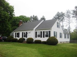6 Mountainview Dr, Ware, MA 01082