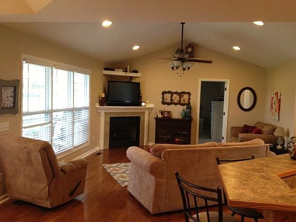2nd image of 23 Charlotte Dr