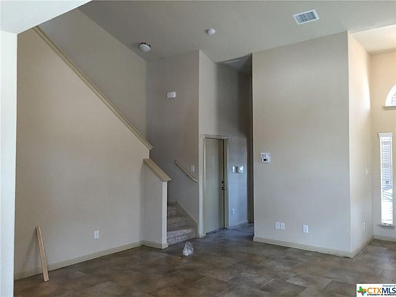 4th image of 2240 Hawk Dr