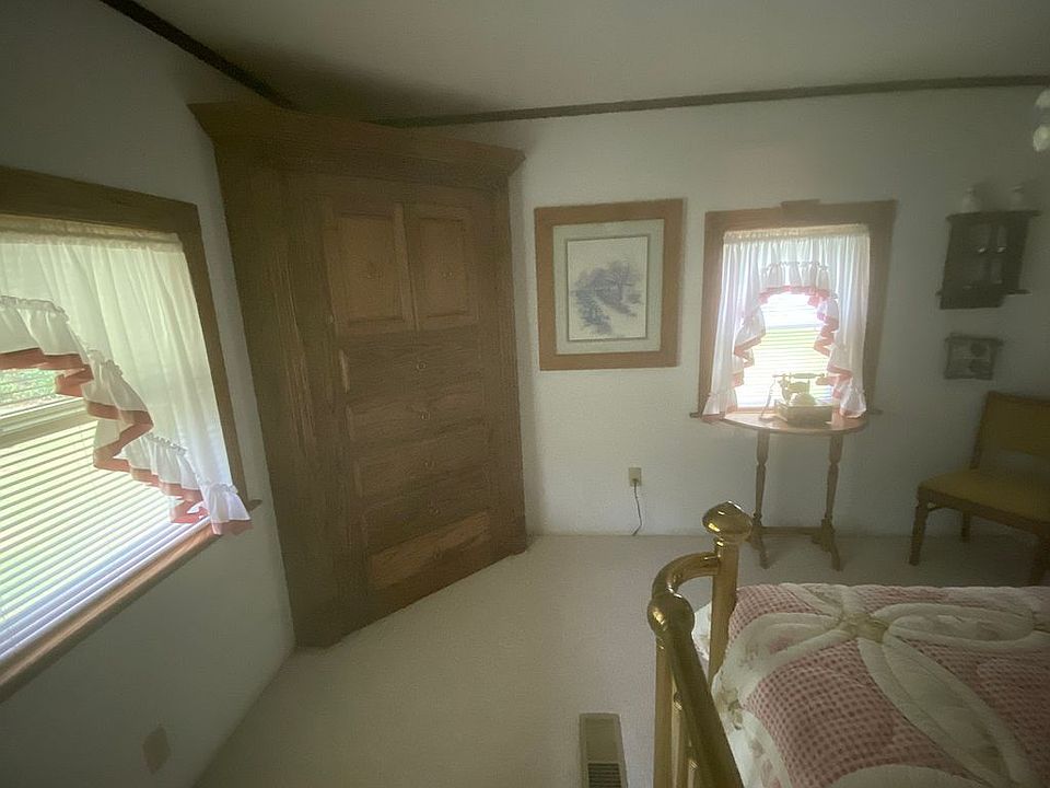 1st image of 240 Lower River Dr