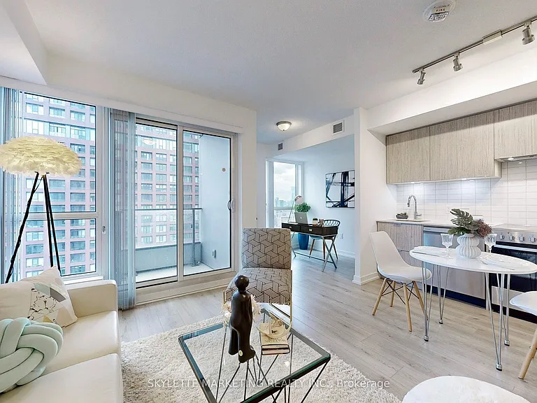 395 Bloor St E #3201 — Photo 5