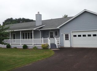 601 Parker Ave, Ontonagon, MI 49953