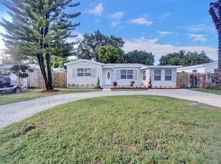 6430 SW 18th St, Hollywood, FL 33023
