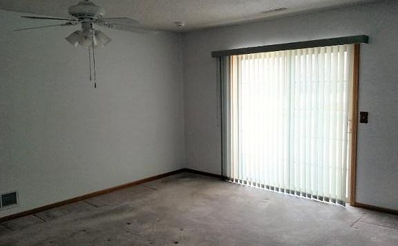 3rd image of 676 Monn Ave
