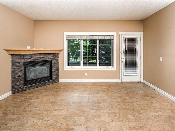 5th image of 110 S 12th Ave NE #102