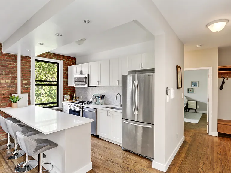 779 Riverside Dr #B33 — Photo 4