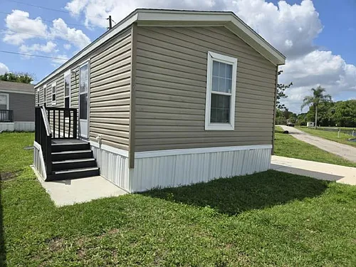 1311 US Highway 92 W Photo 1