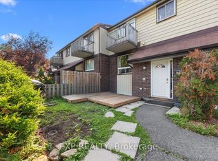 407 Montfort St #9, Ottawa, ON K1L8G8