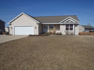 1829 Railside Ct, Dorr, MI 49323