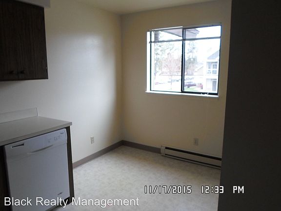 3rd image of 2921 E 36th Ave APT 1