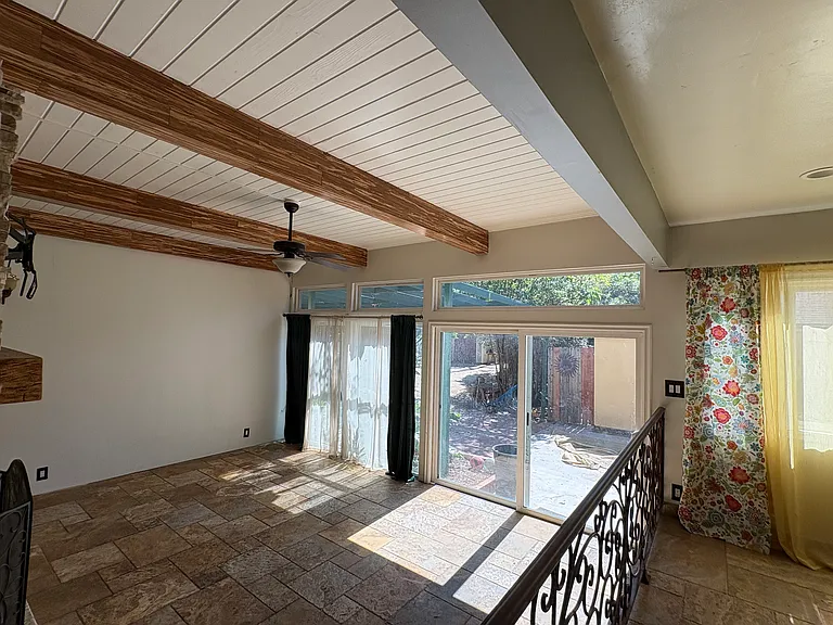 6601 Louise Ave #1 — Photo 8