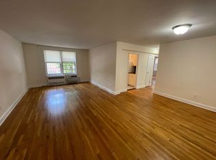 3635 167th St APT 5A, Flushing, NY 11358