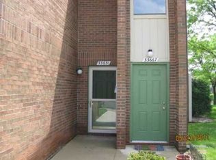 33651 Pondview Cir, Livonia, MI