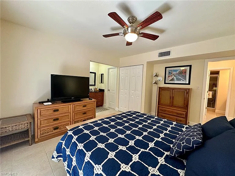 788 Park Shore Dr #D20 — Photo 12