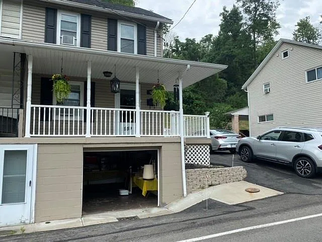 959 Streets Run Rd photo 1