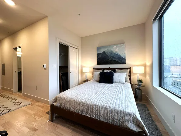 400 Claremont Avenue image 68 of 130