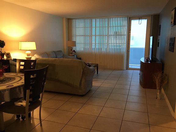 large dining/living room 