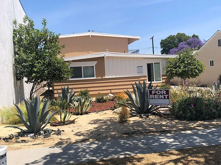 11821 Orange St — Photo 8