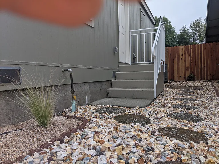 408 Springvalley Dr — Photo 18