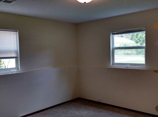 2827 W Crawford Ave, Wichita, KS 67217