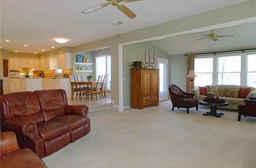 5th image of 6302 W 158th Pl