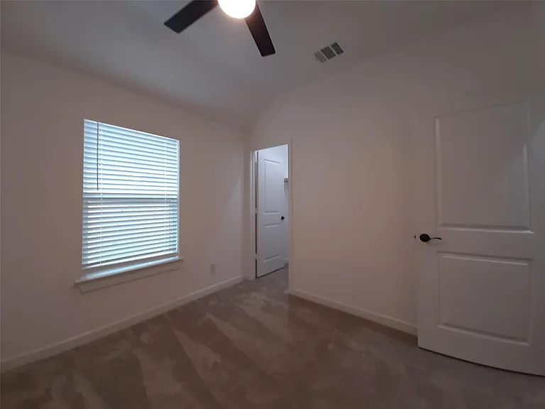 4530 Mayflower St — Photo 13