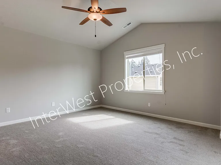 10317 NE 61st Cir — Photo 18