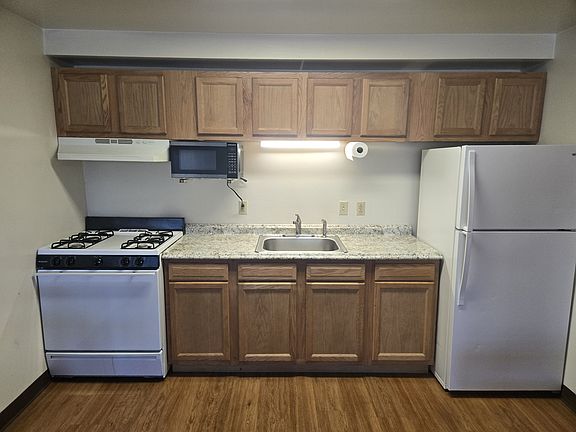 5th image of 793 Myers Dr #103