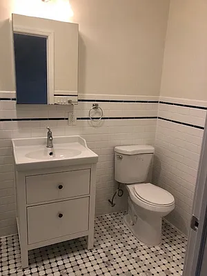 Rented by Alexander Bilu, LREB | media 20