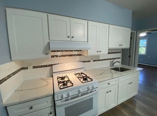 123 W 19th St APT 3, Bayonne, NJ 07002