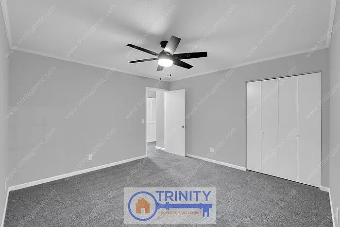 102 Lynn Cir #2D — Photo 16