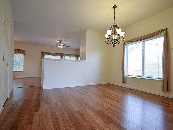 2nd image of 416 N Church Dr
