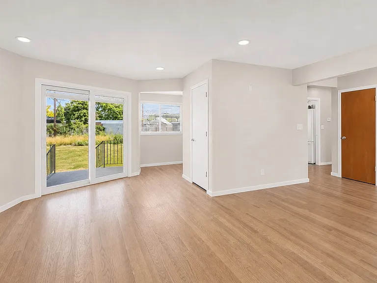 787 E Redmaple Cir — Photo 5