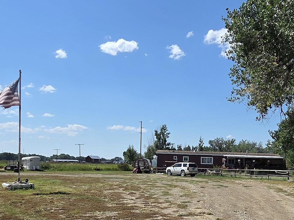 1st image of 325 Main St