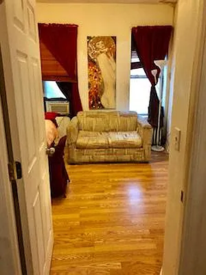 Rented by Urban Real Estate Property Group Inc | media 4