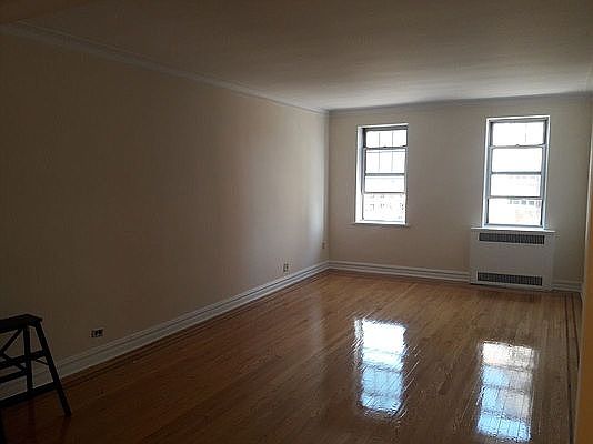 4th image of 70-11 108th St #1J